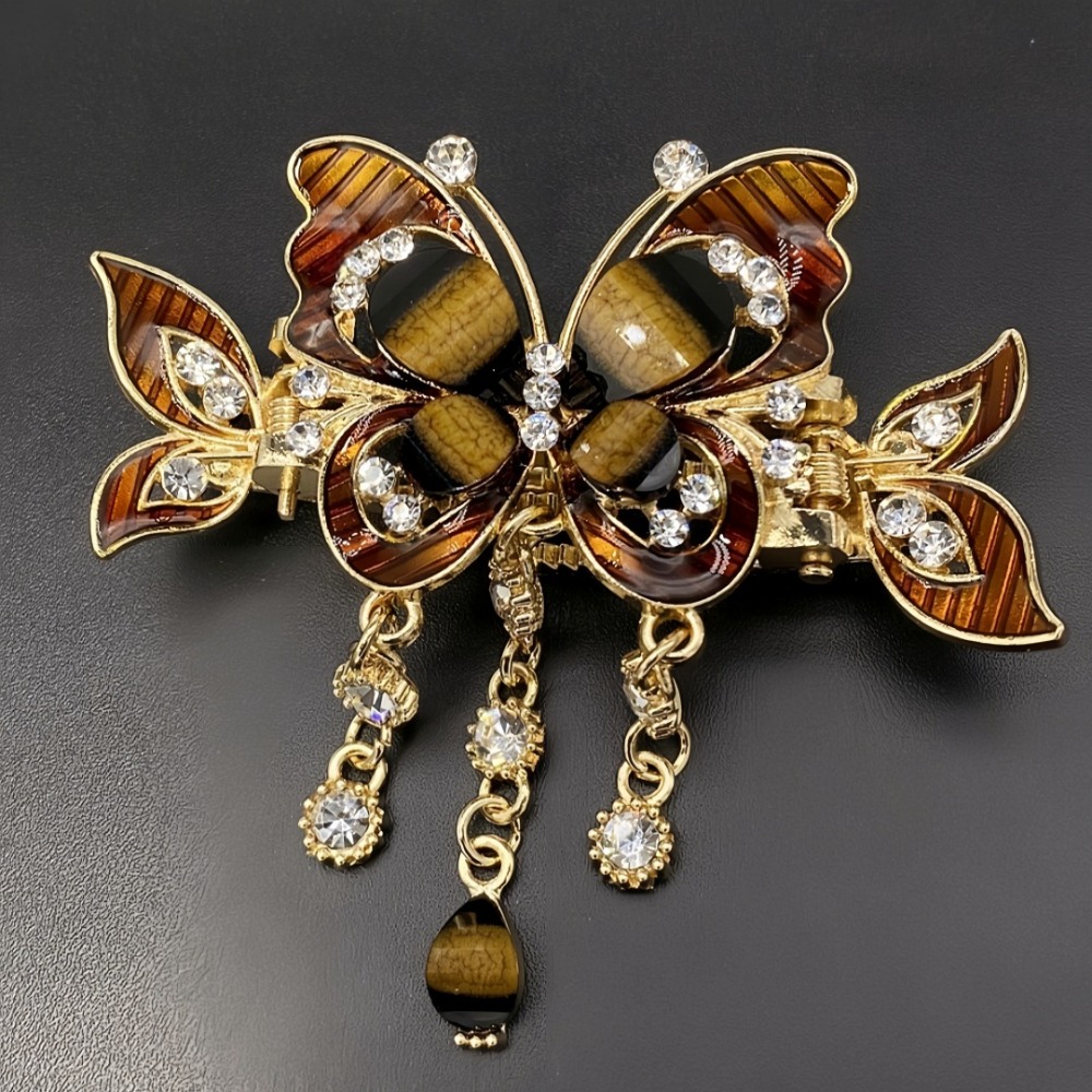 Ethnic Fashion Designers - مشبك شعر بتصميم أنيق على شكل