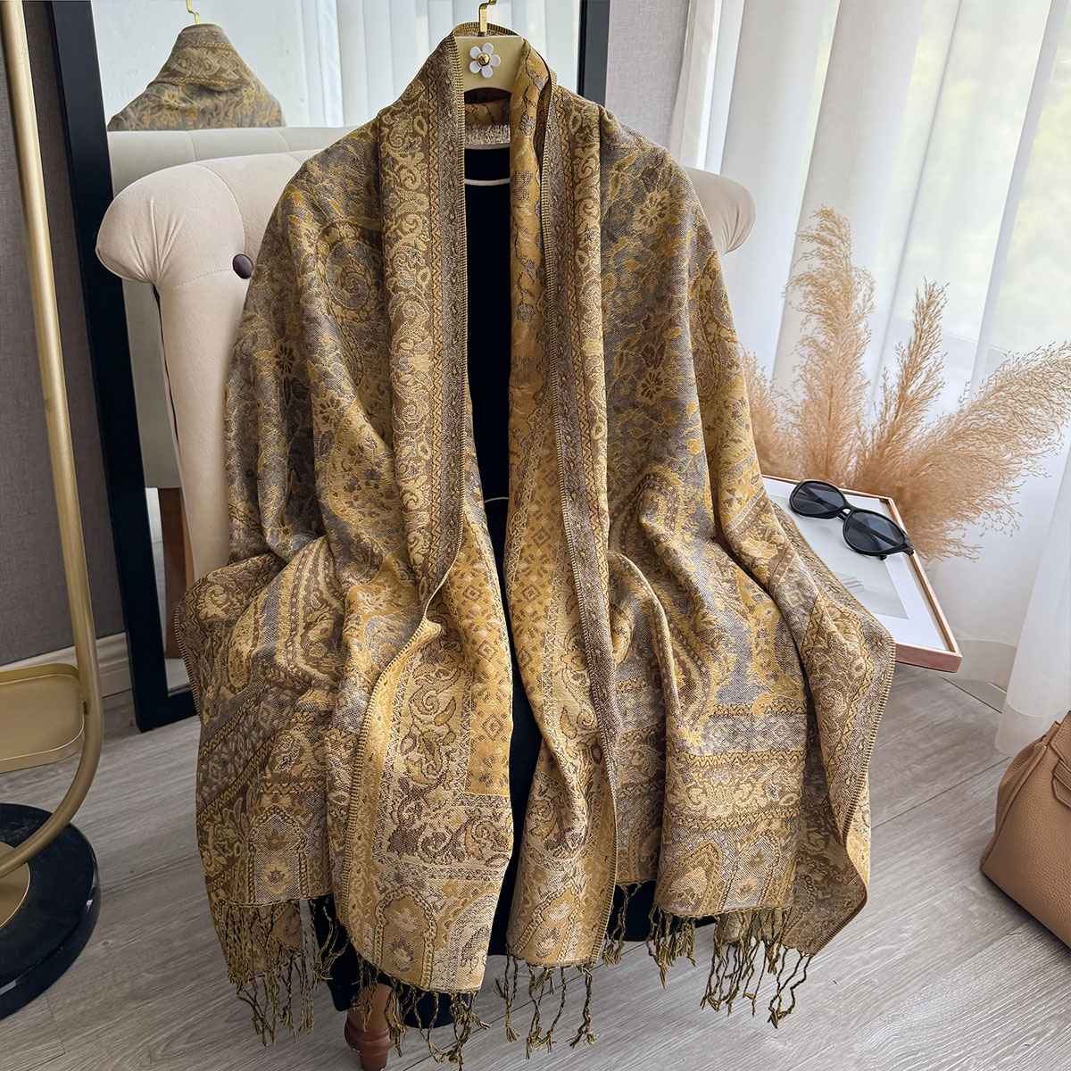 Ethnic Fashion Designers - 2025 شرابة بطانية تصميم العرقية نمط
