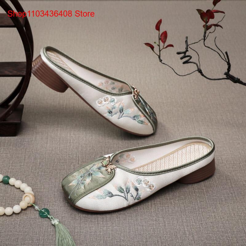 شباشب مطرزة جديدة للمنزل، أحذي - مراجعة Ethnic And Fashion وسعره