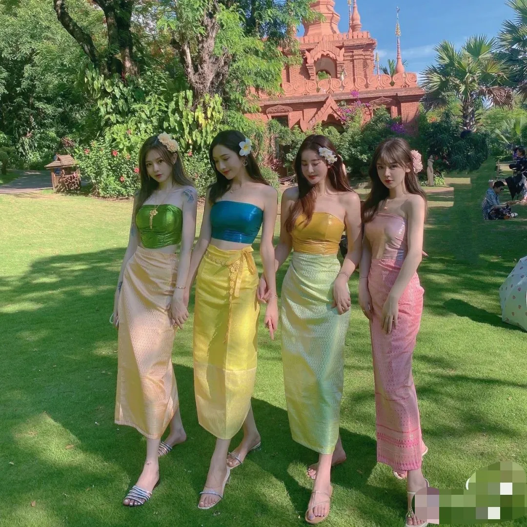 ملابس نسائية تقليدية تايلاندية - مراجعة Batik Sarong Wrap وسعره