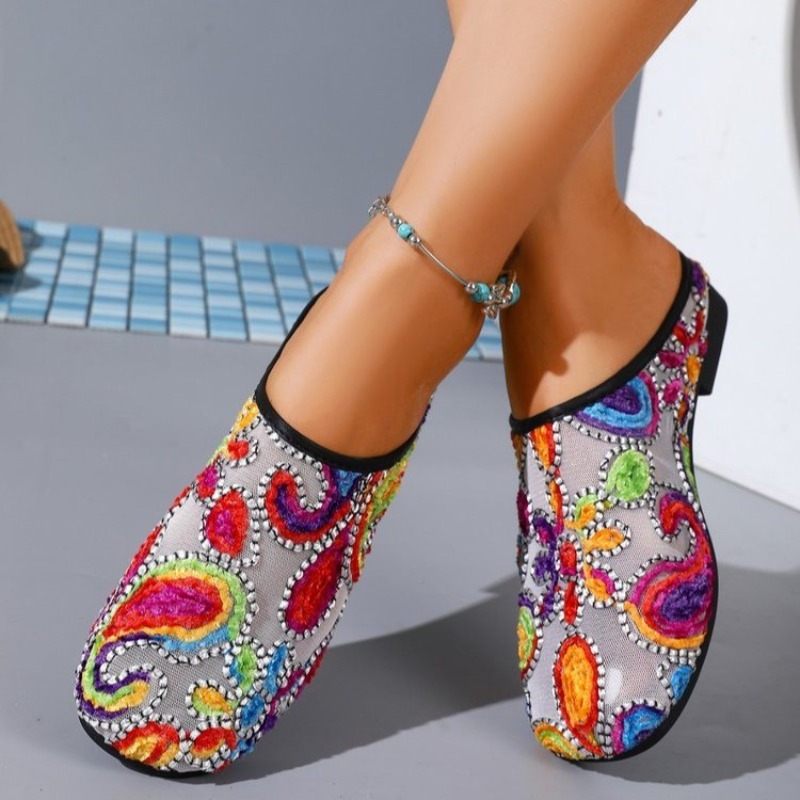 شباشب نسائية بتصميم عتيق مطرزة - مراجعة Ethnic Fashion Women وسعره