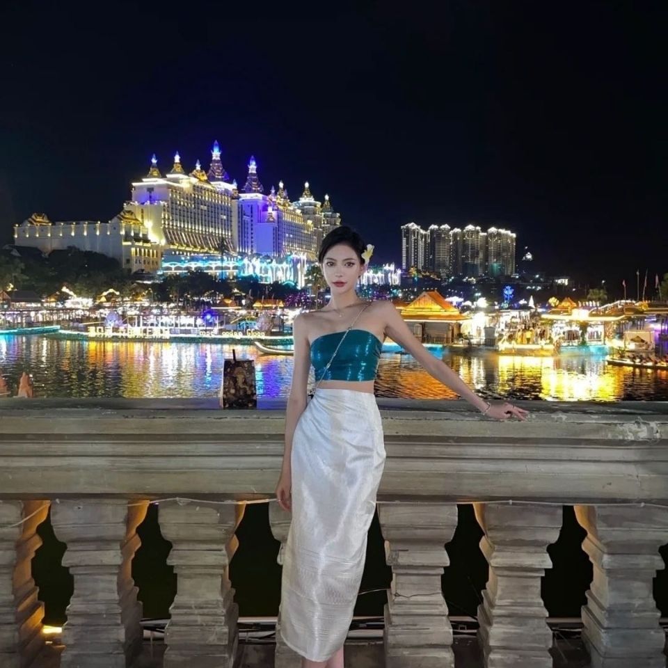 الزي الوطني التايلاندي العرقي  - مراجعة Batik Sarong Wrap وسعره