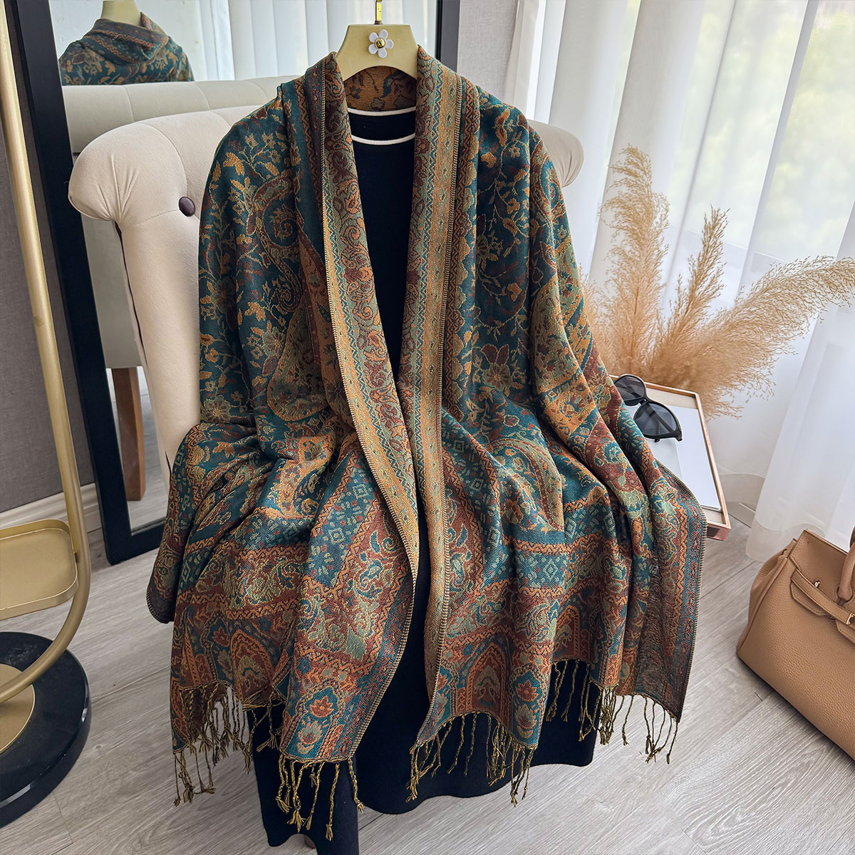 2025 شرابة بطانية تصميم العرقي - مراجعة Ethnic Fashion Designers وسعره
